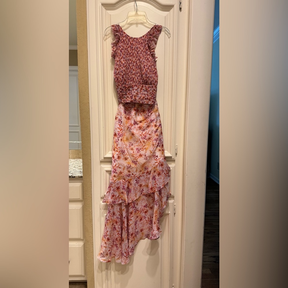 AMUR Pink and Orange Floral Ensemble. Spring, summer, valentine, holiday.
